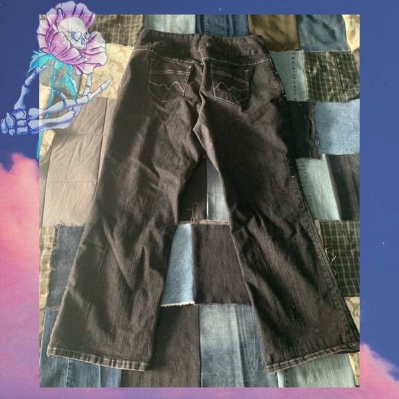 💀The Original Comfort Pants - Picture 2 of 4